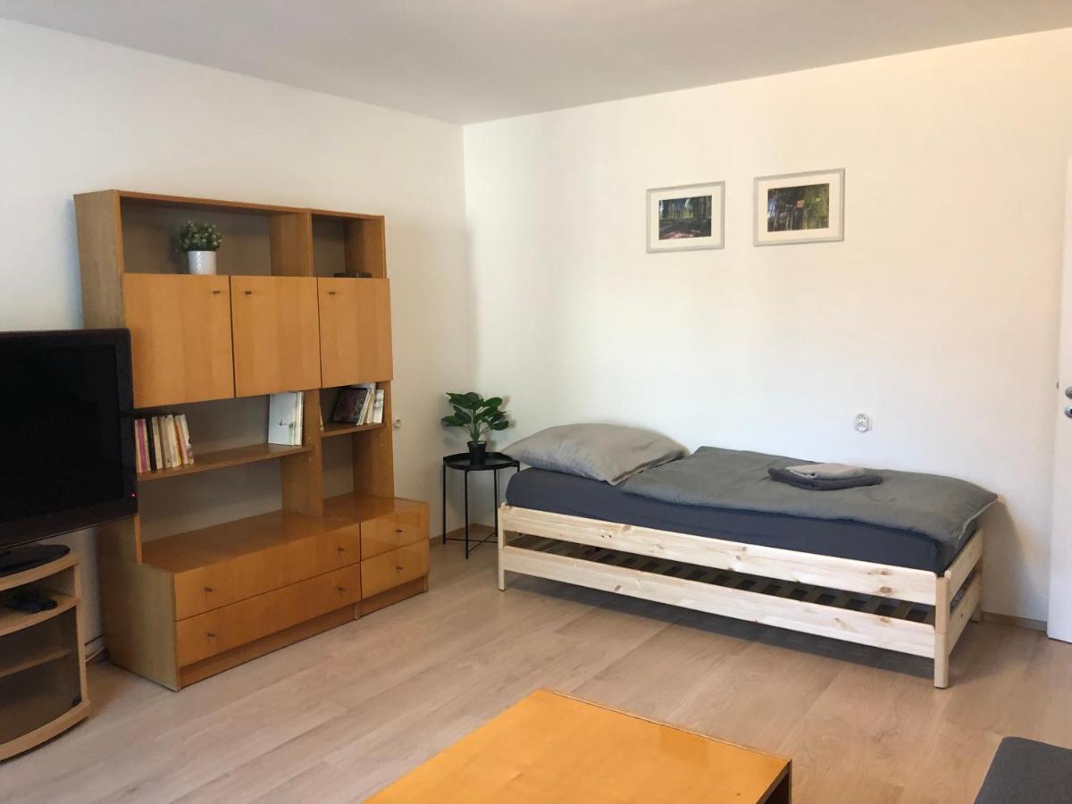 Apartmany Jevany Luaran gambar