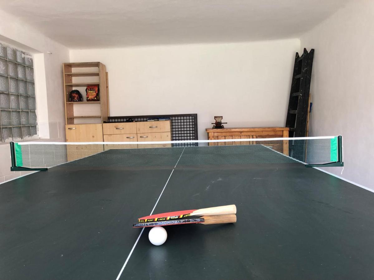 Apartmany Jevany Luaran gambar